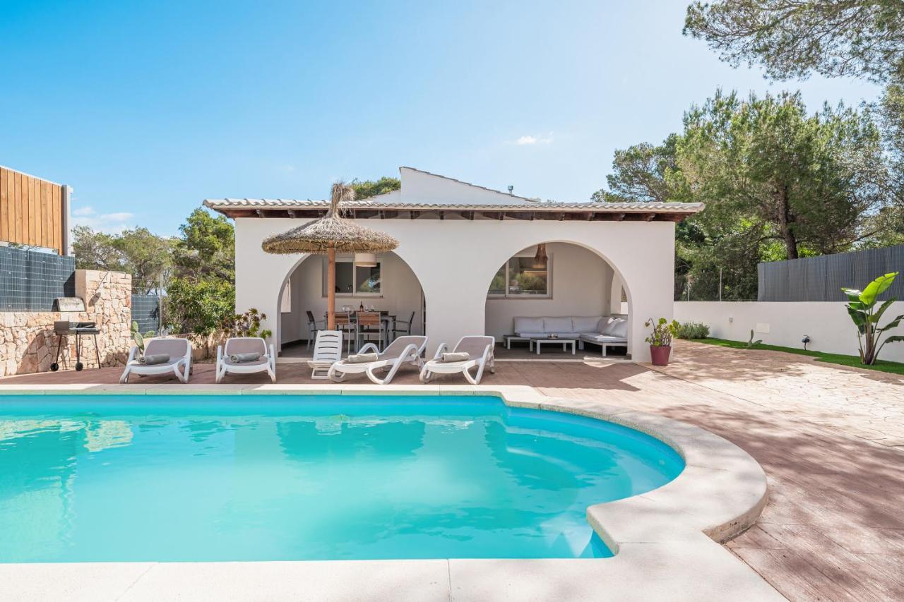 Villa Abril Santanyi Exterior photo